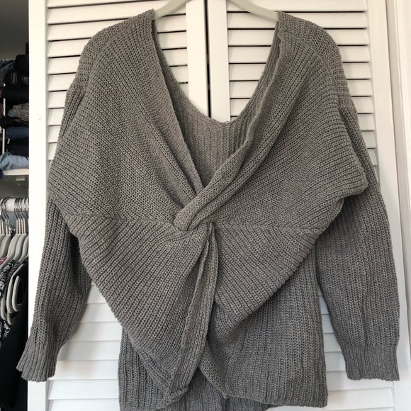LF Pink Diamond XS grey twist back sweater - Picture 1 of 4